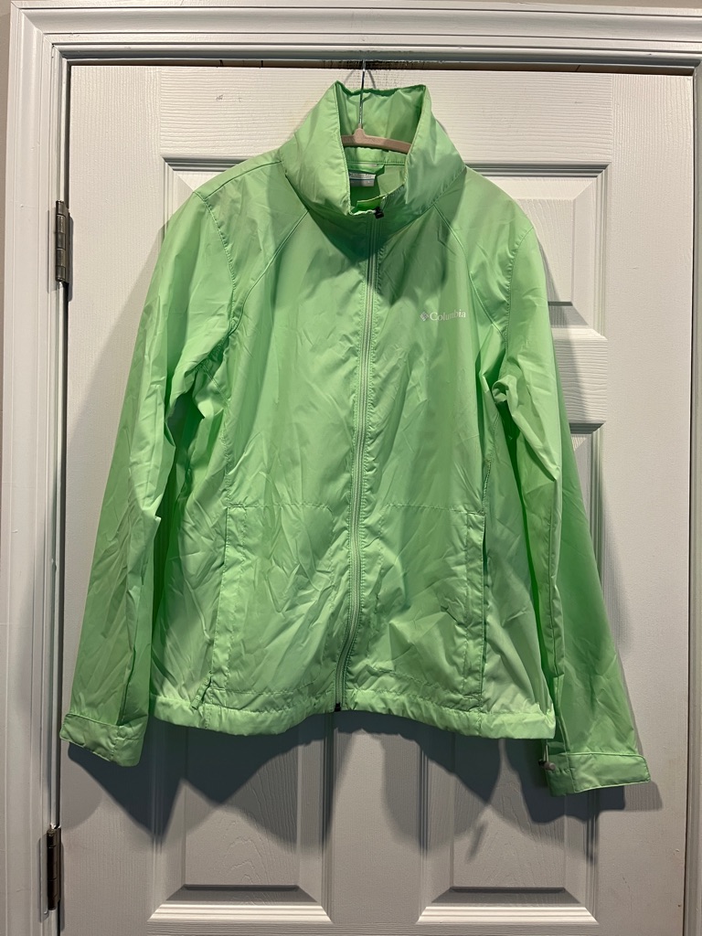 Columbia Green Hooded Women's Packable Windbreaker Jacket Hiking Travel Size L